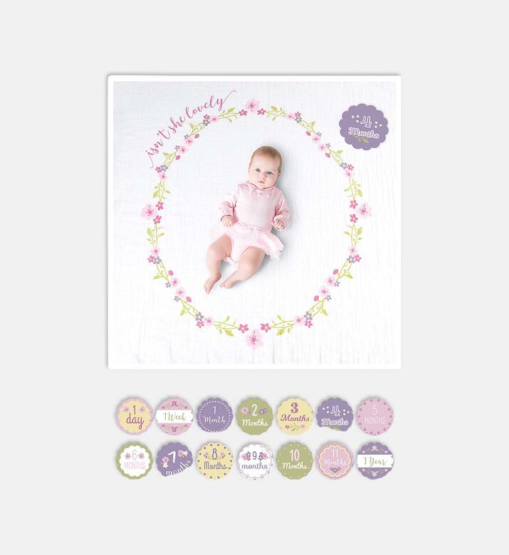 Lulujo Blanket Isn T She Lovely, Packshot View