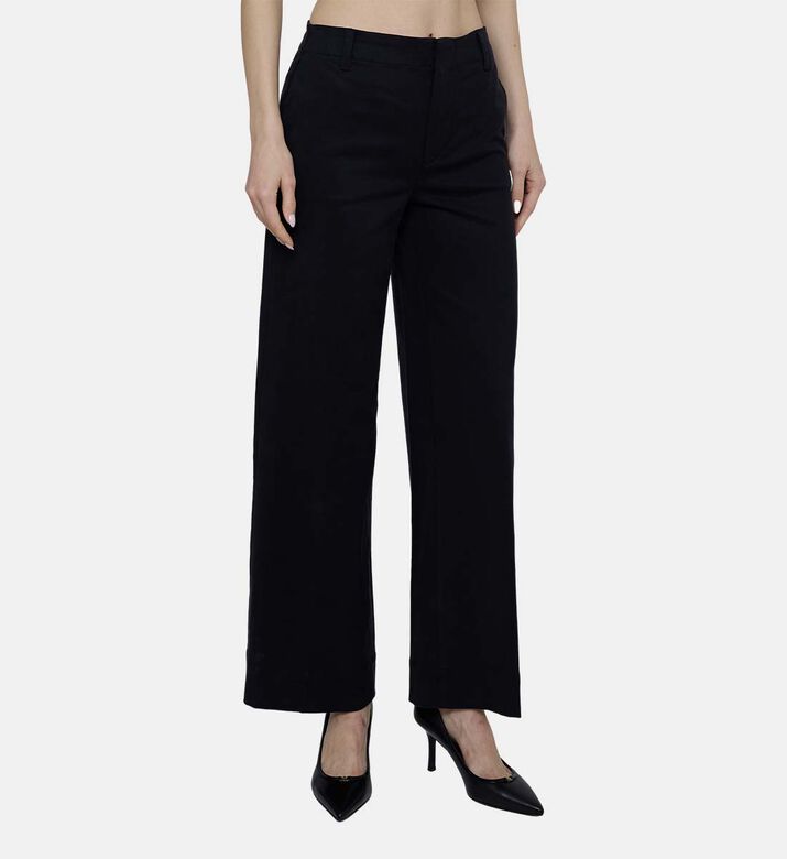 بنطلون بقصّة عريضة عالية الخصر غير رسمية بنطلون بقصّة عريضة عالية الخصر غير رسمية