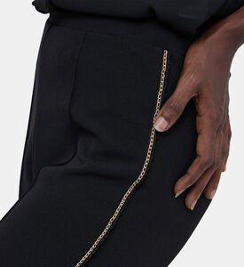 بنطال بخط جانبي ملون