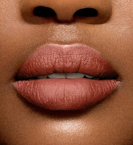 أحمر الشفاه لابسولو روج إنتيمات