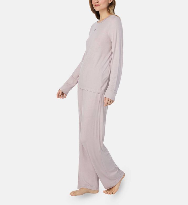 DKNY Set, Model View