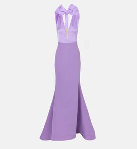 فستان بتصميم حورية بحر بياقة منتفخة وكورسيه