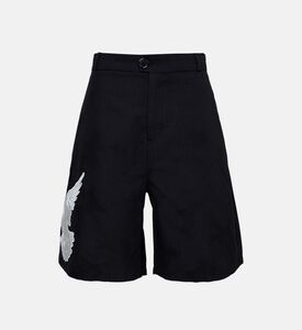 شورت قصير عريض الساقين بأجنحة غرافيكية بنفس اللون