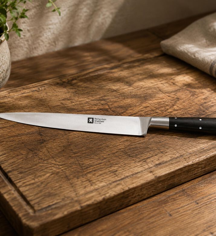 Richardson 1839 Made In Sheffield Carving Knife, Packshot View