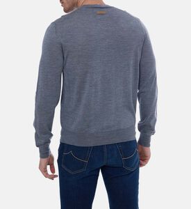 سترة ناعمة محبوكة بأساور مضلعة