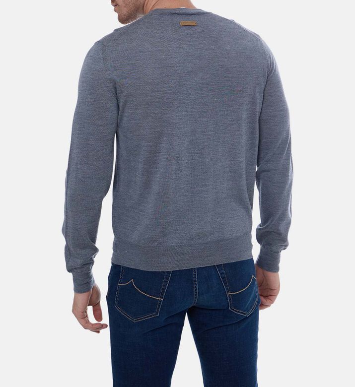 سترة ناعمة محبوكة بأساور مضلعة