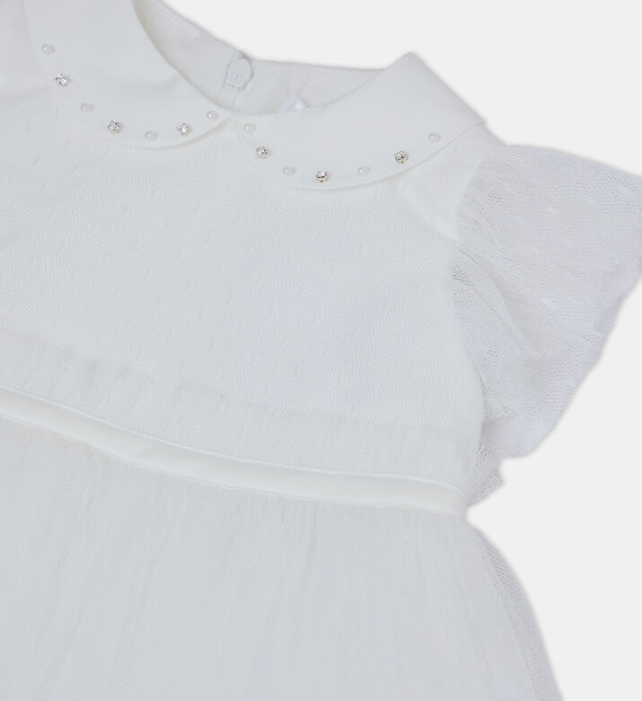 فستان واسع بياقة مطرزة بخرز