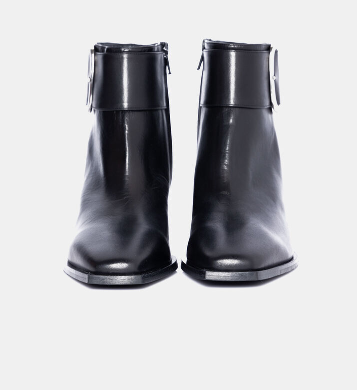 Oversized Buckle Closure Boots