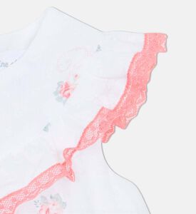 فستان مزين بطبعة أزهار وتفاصيل دانتيل