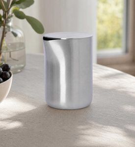 Blomus Basic One-liter Lid Creamer, Model View