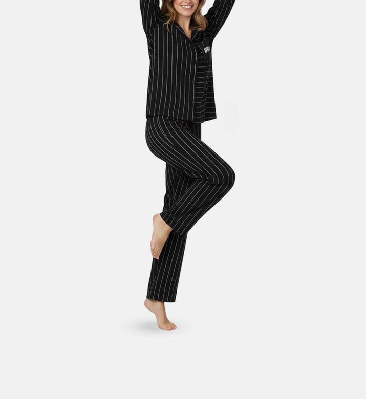 DKNY Set Pj, Model View