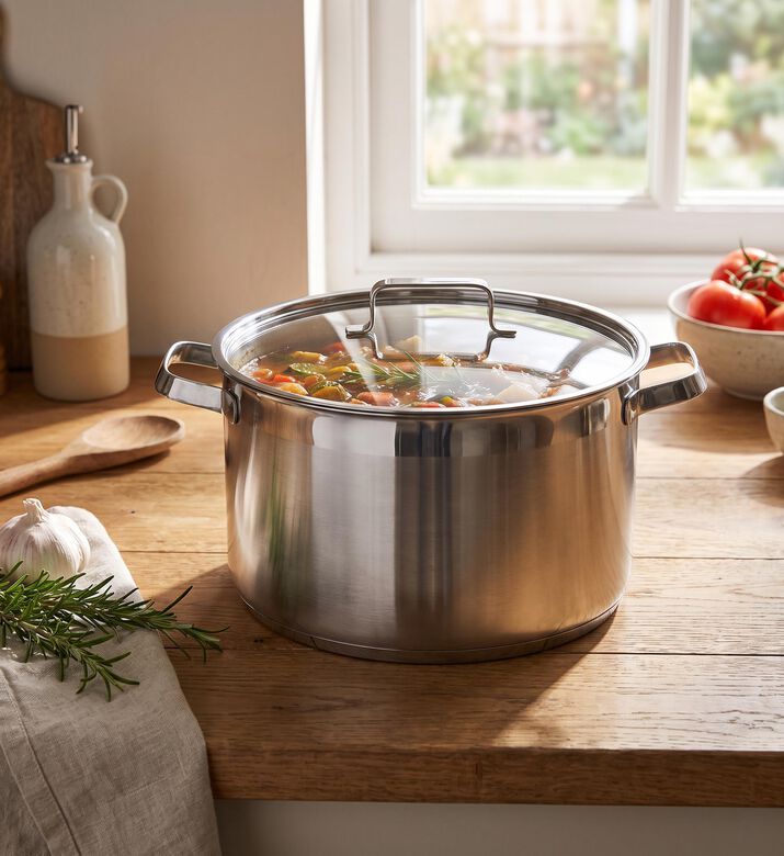 Estia Casserole Allegro Stainless Steel 20 Cm, Silver, 28-cm, Model View