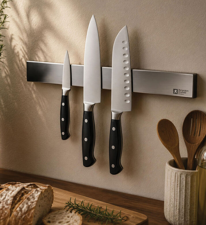 Richardson Accessories Wood Wall Magnet Sharpener, Silver, 40-cm, Packshot View