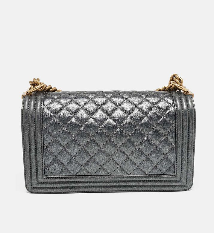 حقيبة جلد عجل معدنية مبطنة