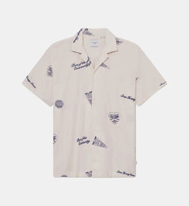 قميص بطبعة غرافيكية على كامله