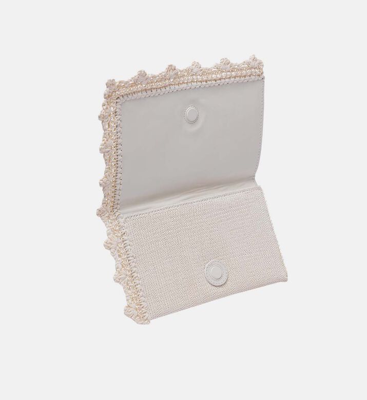 كلاتش مزينة بدانتيل