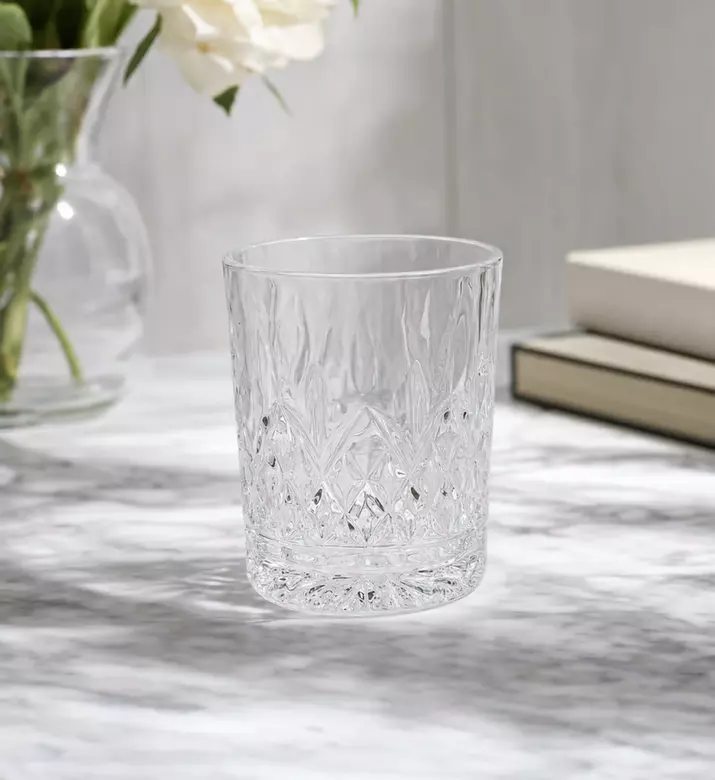 Edg Rombi Glass Short Textured Glass, Model View