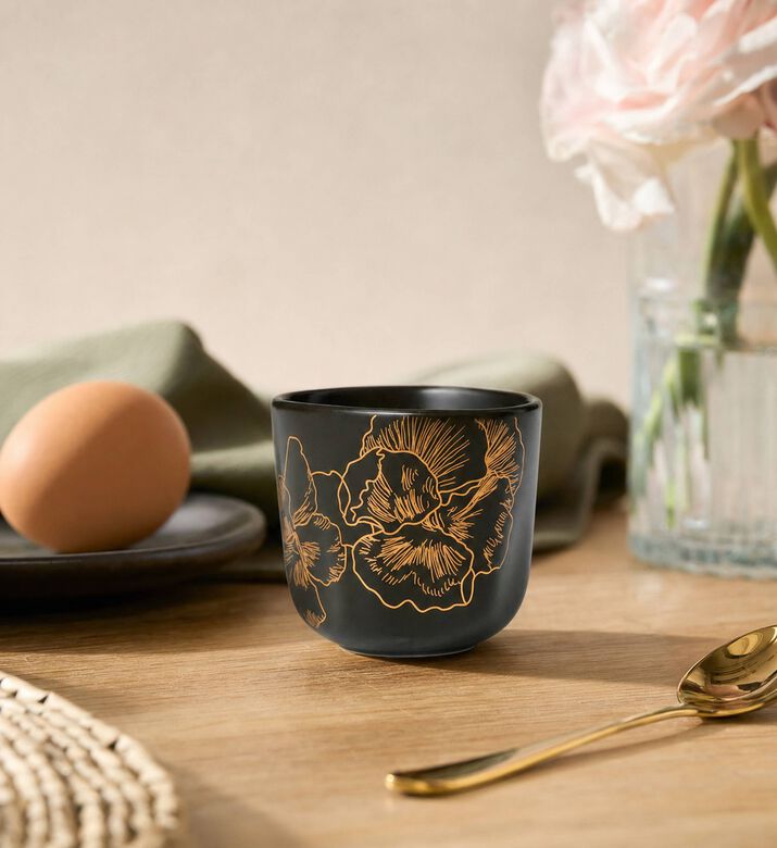 Essenza Masterpiece Egg Cup, Dark-green, Model View