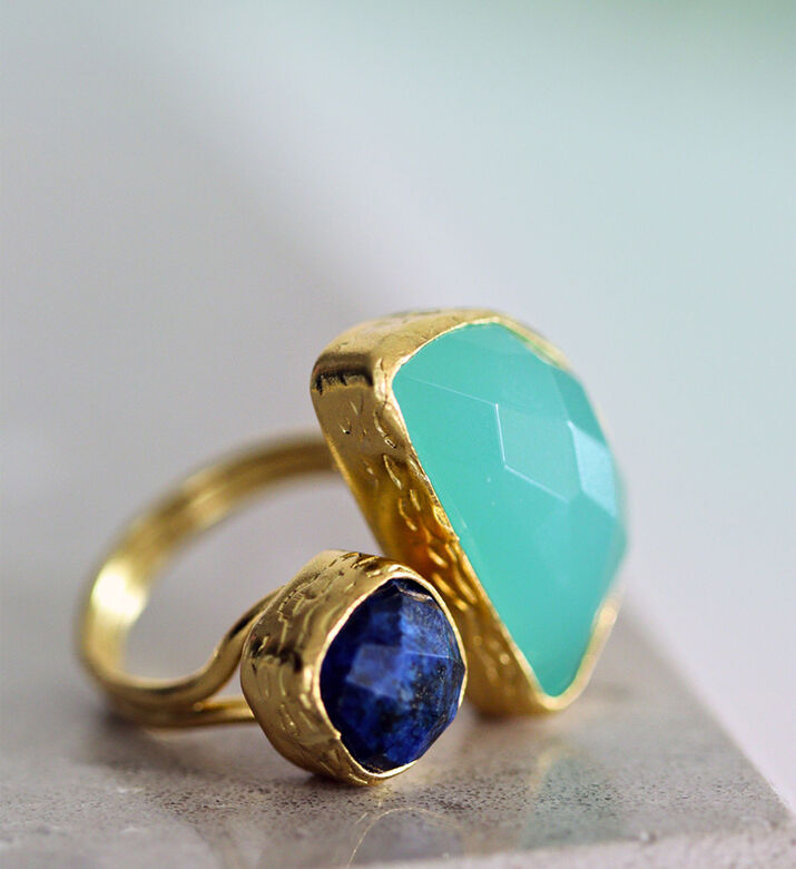 Ottoman Hands Ring Avery Lapis Aqua Chalc, Packshot View Ottoman Hands Ring Avery Lapis Aqua Chalc, Packshot View