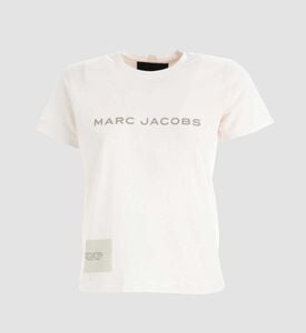 تي شيرت بطبعة الشعار