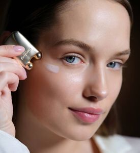 عبوة إعادة تعبئة كريم العينين ذا سوبريم المضاد للشيخوخة 15 مل