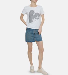 تيشيرت أليس مرصع مزين بقلب كبير مزخرف