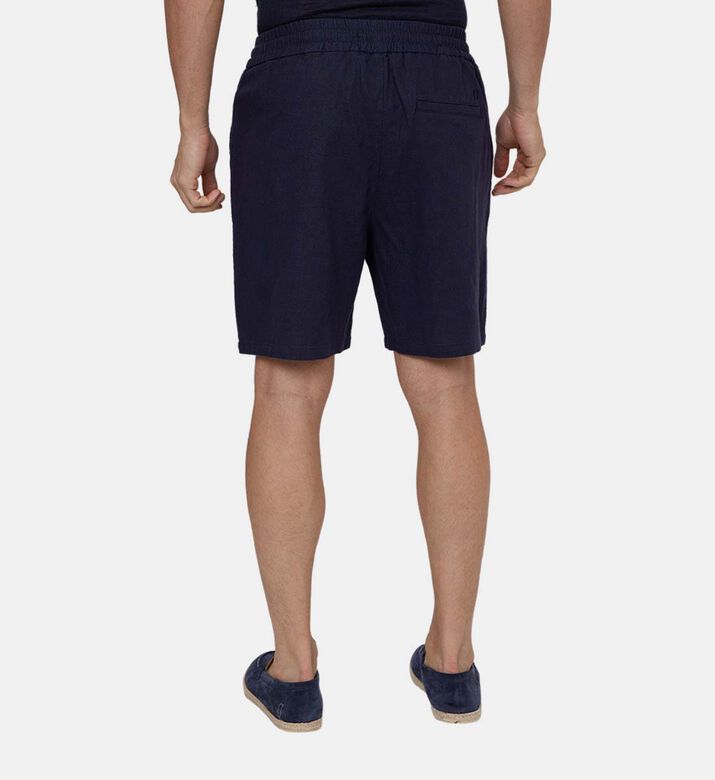 شورت أوتو كتان بقصة فضفاضة