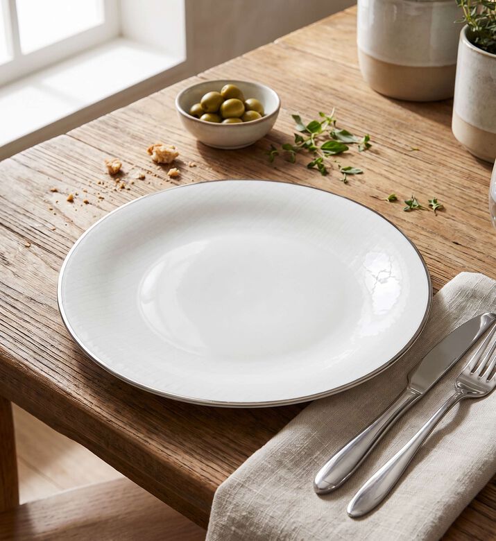 Spal Chic Round White Dinner Plate - 28 Cm, Model View