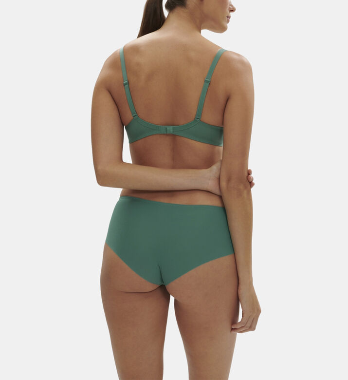 Saga Embroidered Boy Short