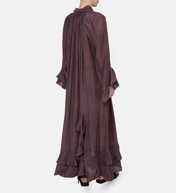 فستان طويل واسع مستوحى من الطراز البوهيمي