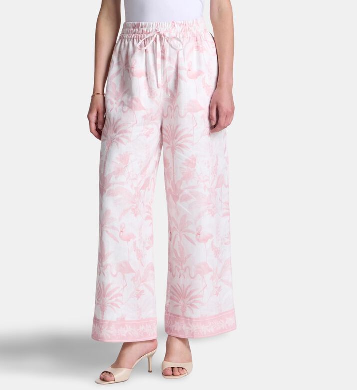 Carter and White Pant Jamila, Model View