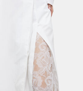 تنورة ميدي بدانتيل في النصف