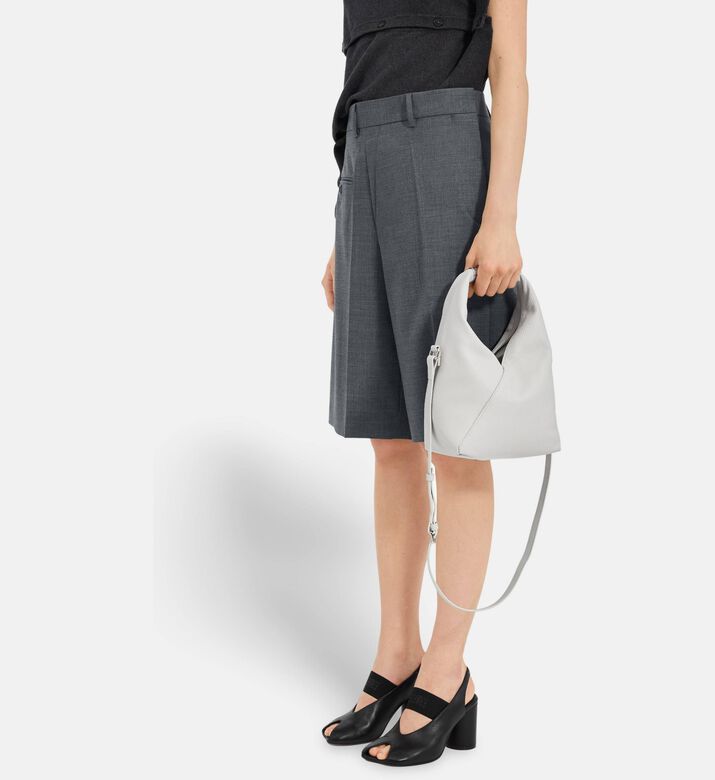 MM6 Short, Model View