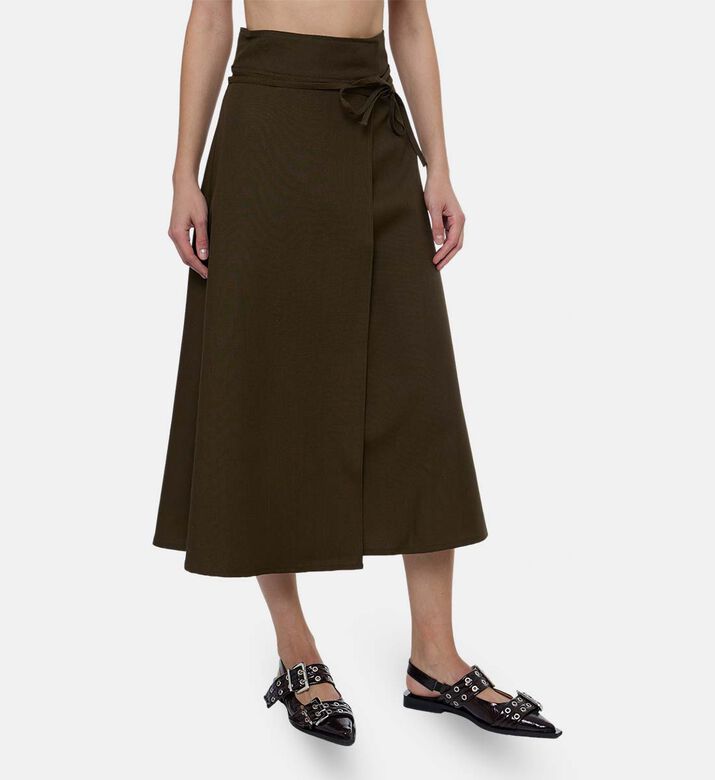 Soeur Jupe Reine, Model View