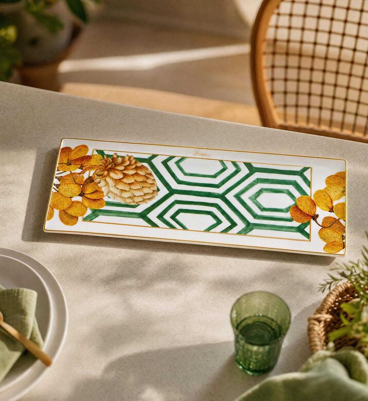 Vista Alegre Amazonia Tart Tray, Model View