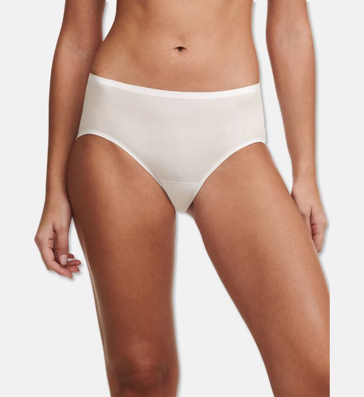 Chantelle Brief Soft, Ivory, Model View
