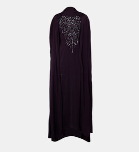 فستان طويل بأكمام طويلة