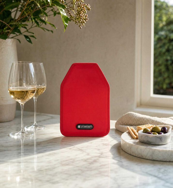 Le Creuset Wine Accessories Wa126 Cooler Sleeve, Model View
