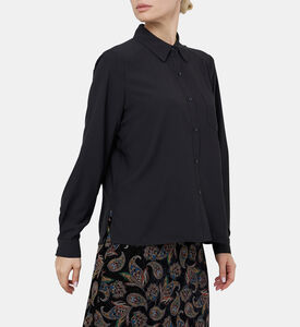 قميص فضفاض بأزرار وطيات خلفية