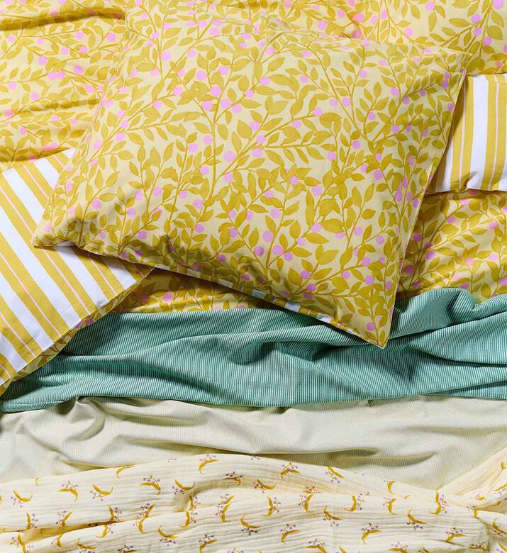 Essenza Petite Berry Bed Set 140x220 Cm, Packshot View