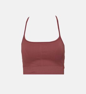 بلوزة بحمالات رفيعة مصنوعة يدويًا بنمط مقرمة