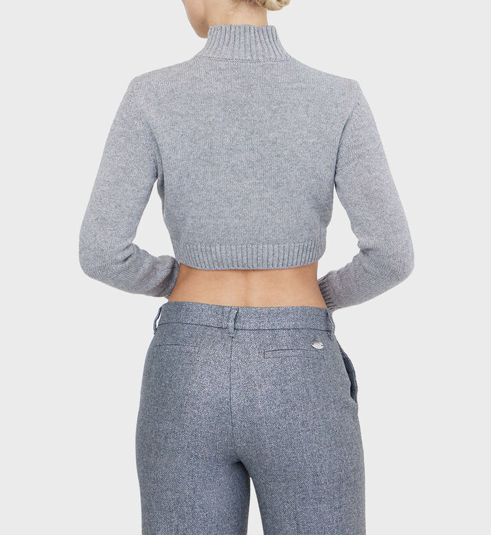 بلوزة قصيرة منسوجة من الصوف الصخري القمري