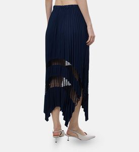 تنورة غير متماثلة بطيات متعددة النقوش