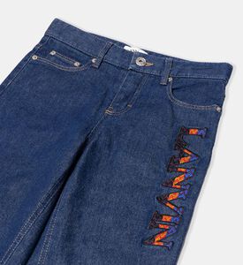 بنطال جينز عريض الساقين