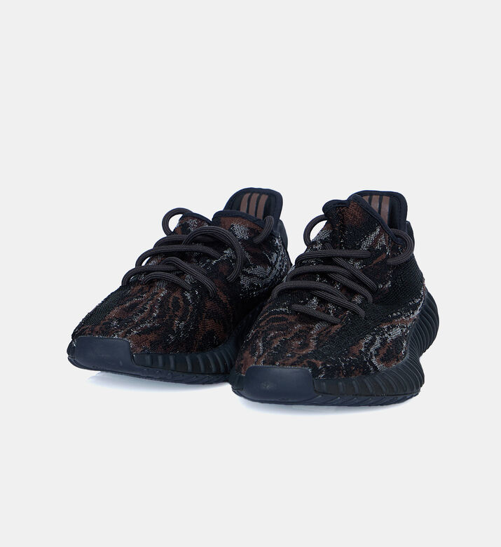 Yeezy 350 Primeknit Sneakers