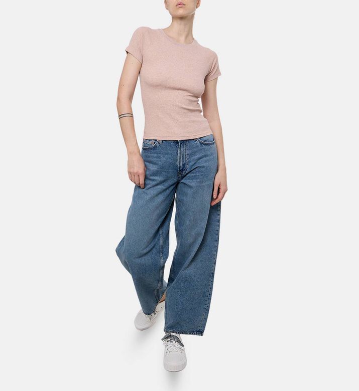 Samsoe Ts Salinn, Model View