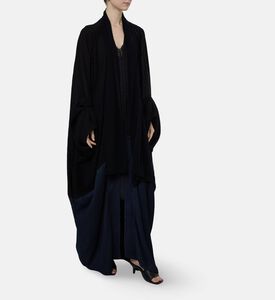 BANOU Two-tone Pleated Abaya, Model View
