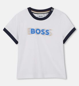 تيشيرت بشعار بأكمام قصيرة