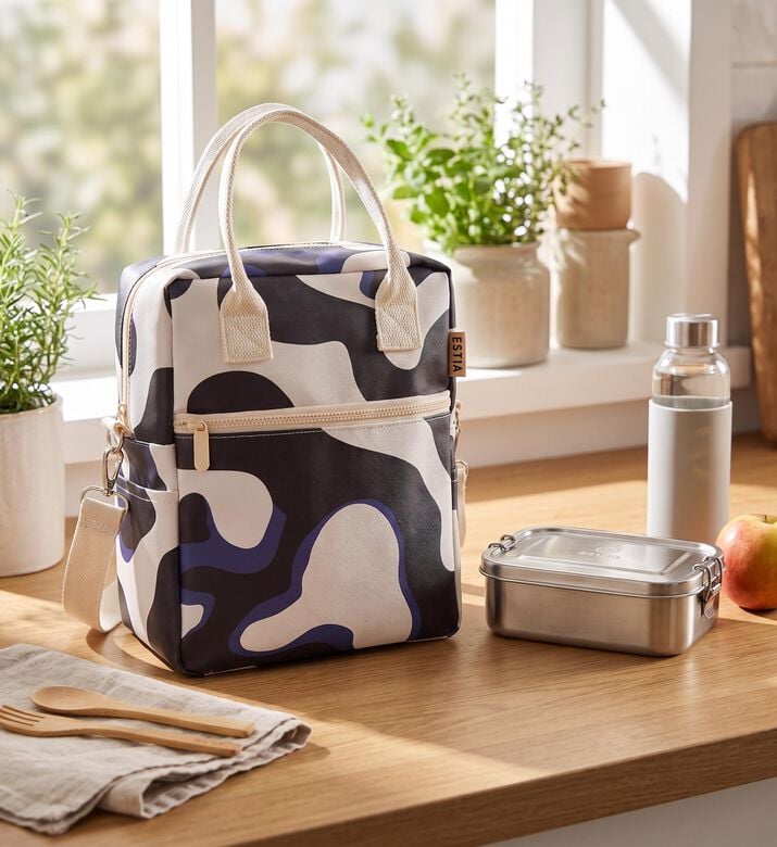 Estia Lunch Bag Bold Drift, Model View