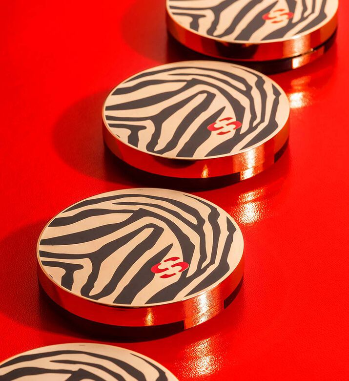 إشراقة الهالات السوداء Phyto